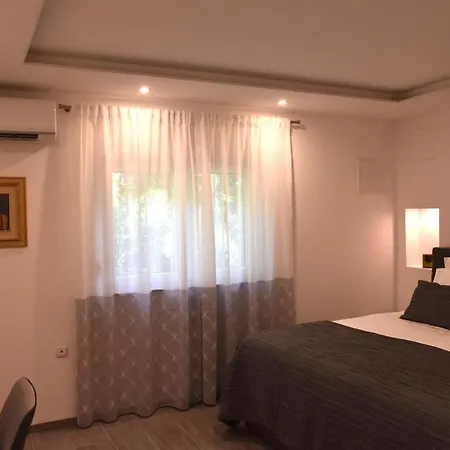 With Heated Pool, Regina * Pula